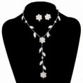 /products/collar-y-aretes-de-flores-en-aleacion-de-plata-tibetana/